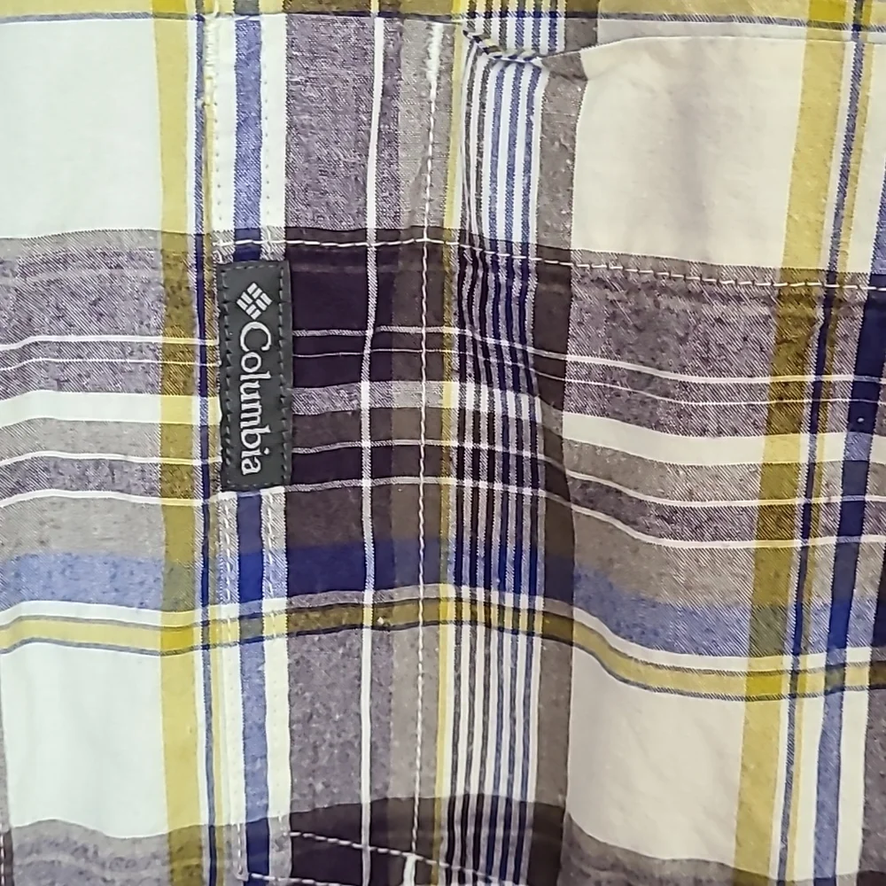 Men's Columbia button down shirt, XL, EUC - Picture 3 of 11